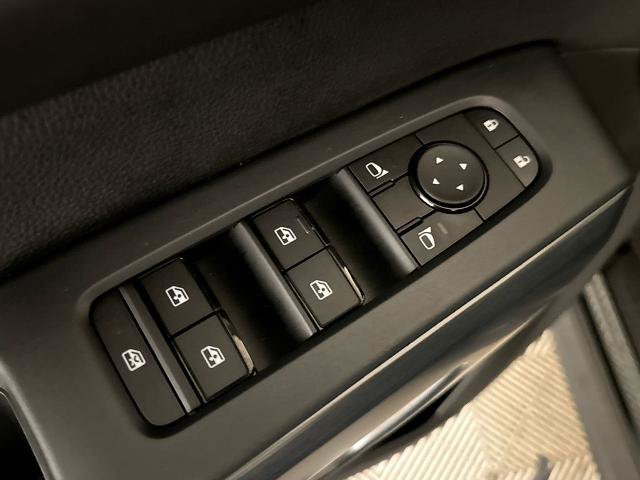 Used 2025 Nissan Pathfinder Rock Creek AWD/4WD image 16