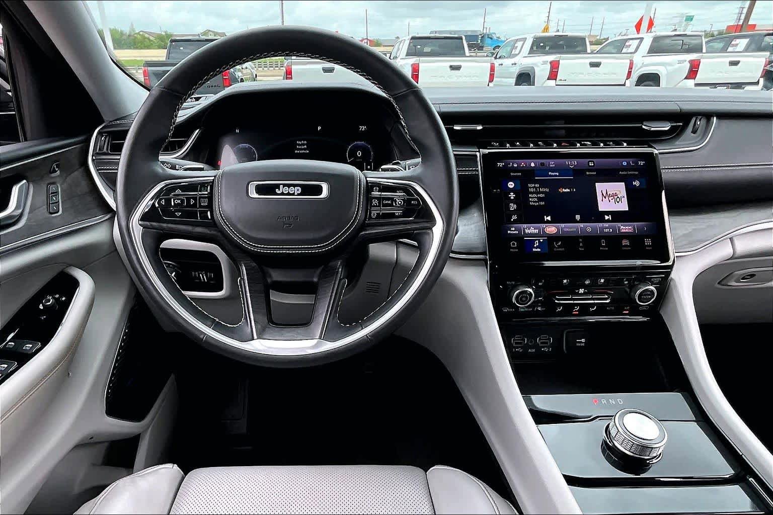 Used 2021 Jeep Grand Cherokee L Overland w/ Luxury Tech Group IV RWD image 10