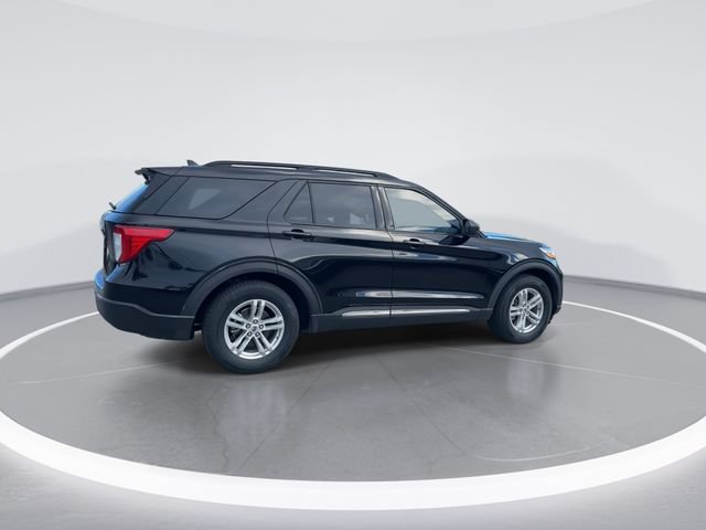 Certified 2022 Ford Explorer XLT RWD image 7