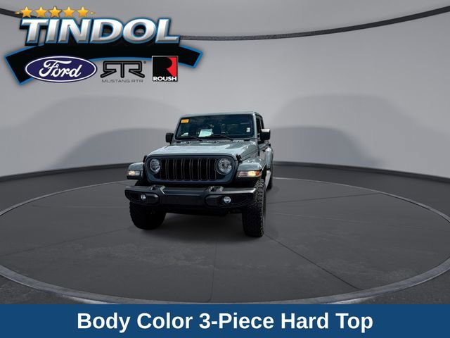 Used 2024 Jeep Gladiator Sport AWD/4WD image 3