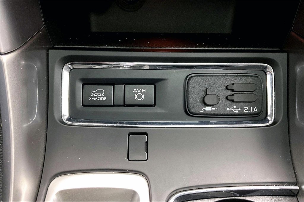 Used 2020 Subaru Ascent Limited w/ Technology Package image 33