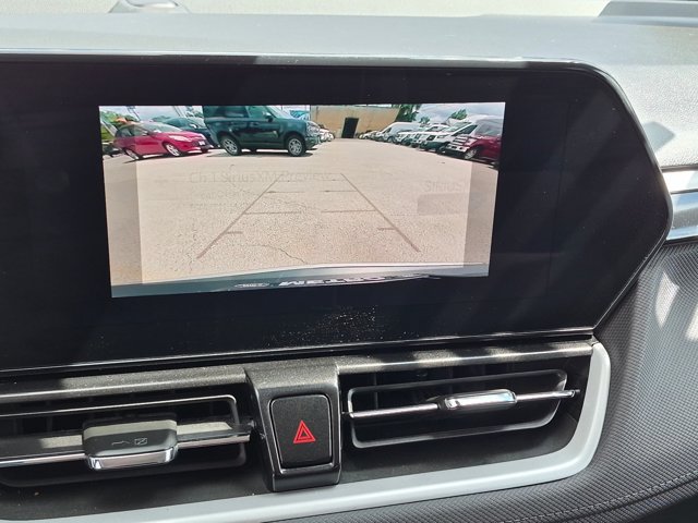 Used 2025 Chevrolet TrailBlazer LT AWD/4WD image 19