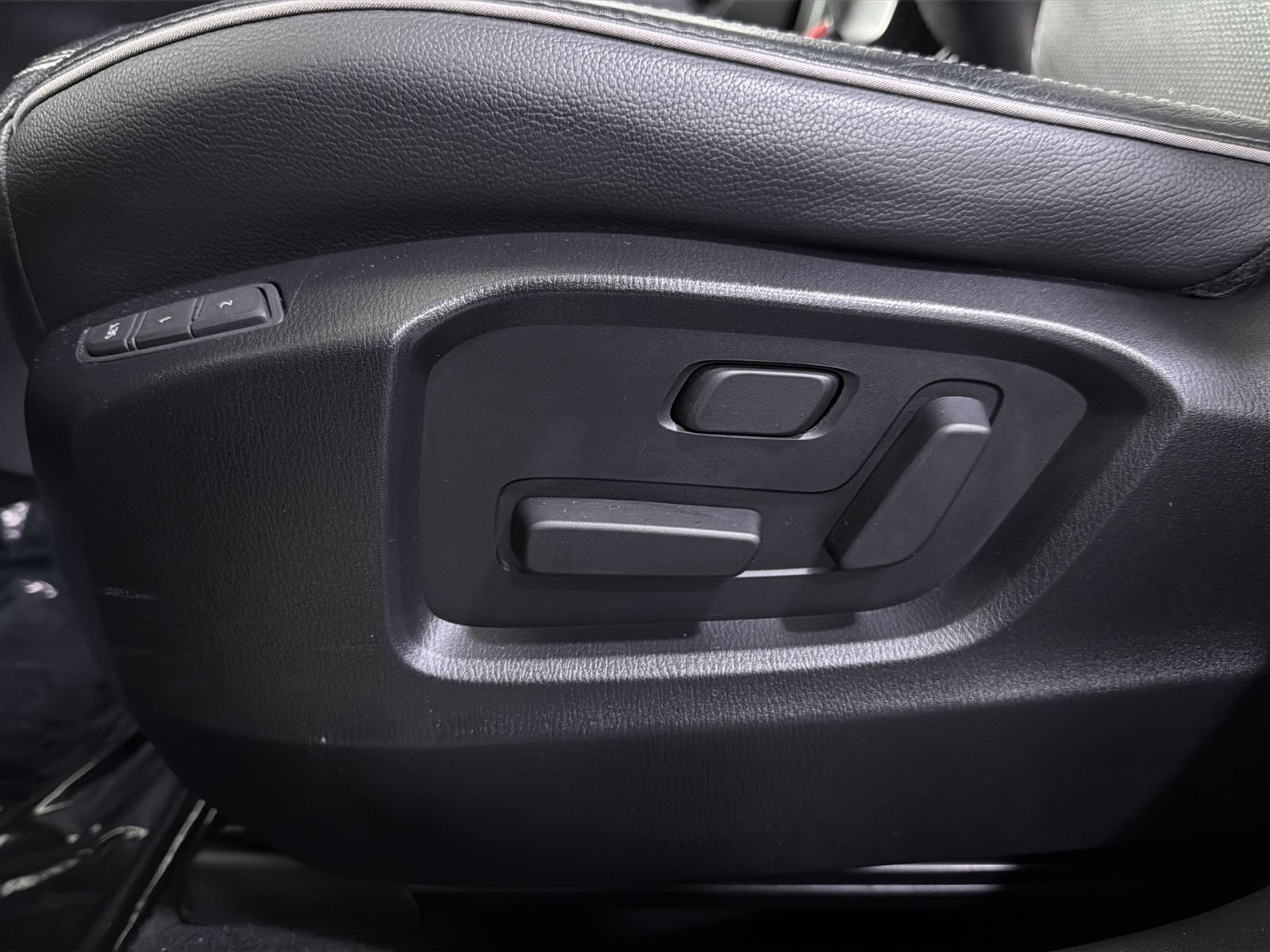 Used 2025 MAZDA CX-5 AWD 2.5 S w/ Preferred Package image 23