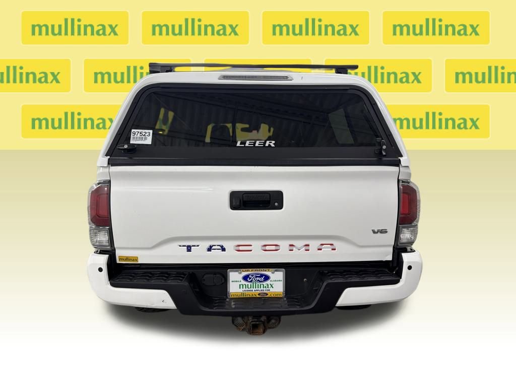 Used 2022 Toyota Tacoma TRD Off-Road w/ Technology Package image 4