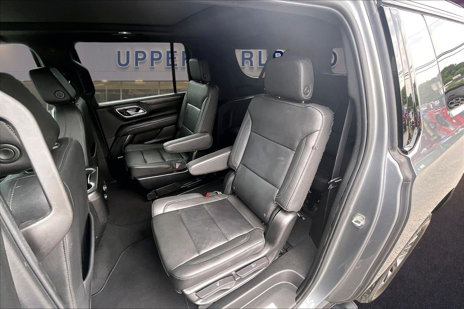 Used 2022 Chevrolet Suburban Z71 w/ Luxury Package AWD/4WD image 26