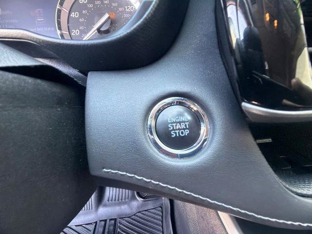 Used 2022 Toyota Highlander XLE AWD/4WD image 30