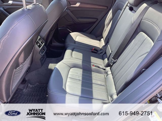 Used 2023 Audi Q5 2.0T Premium w/ Convenience Package AWD/4WD image 20