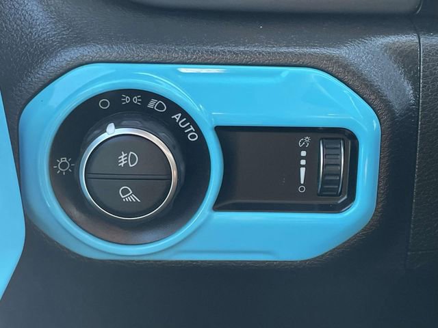 Used 2023 Jeep Gladiator Willys image 17