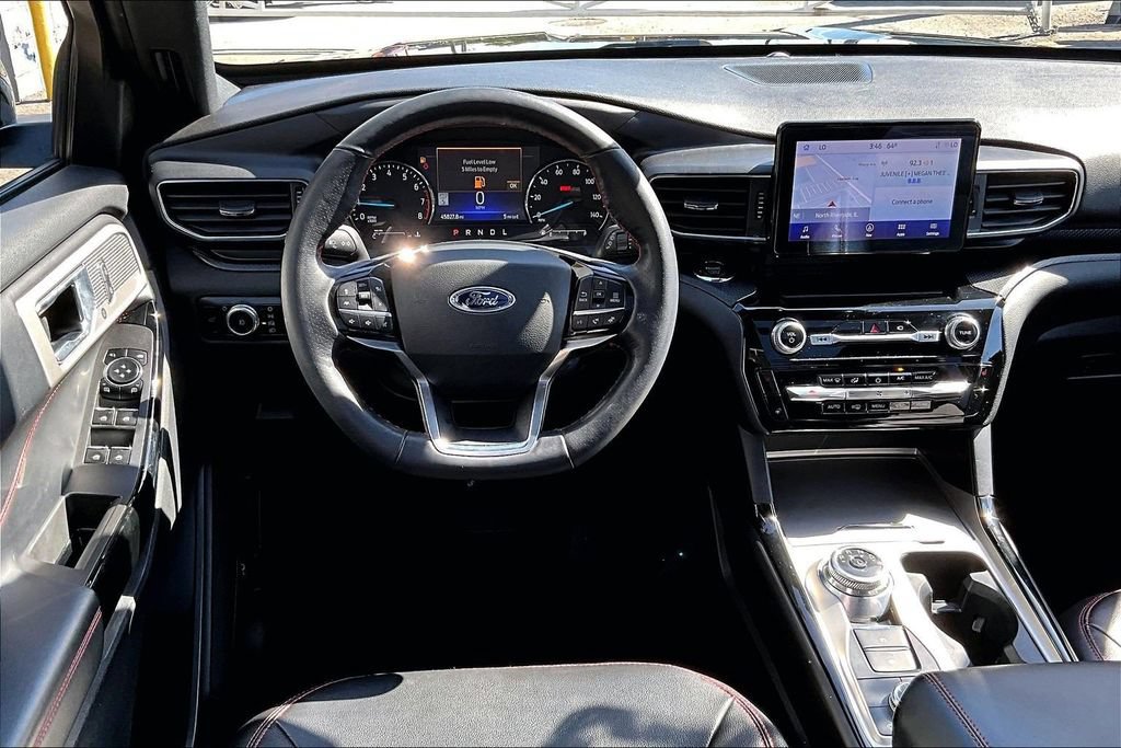 Certified 2023 Ford Explorer ST-Line AWD/4WD image 5
