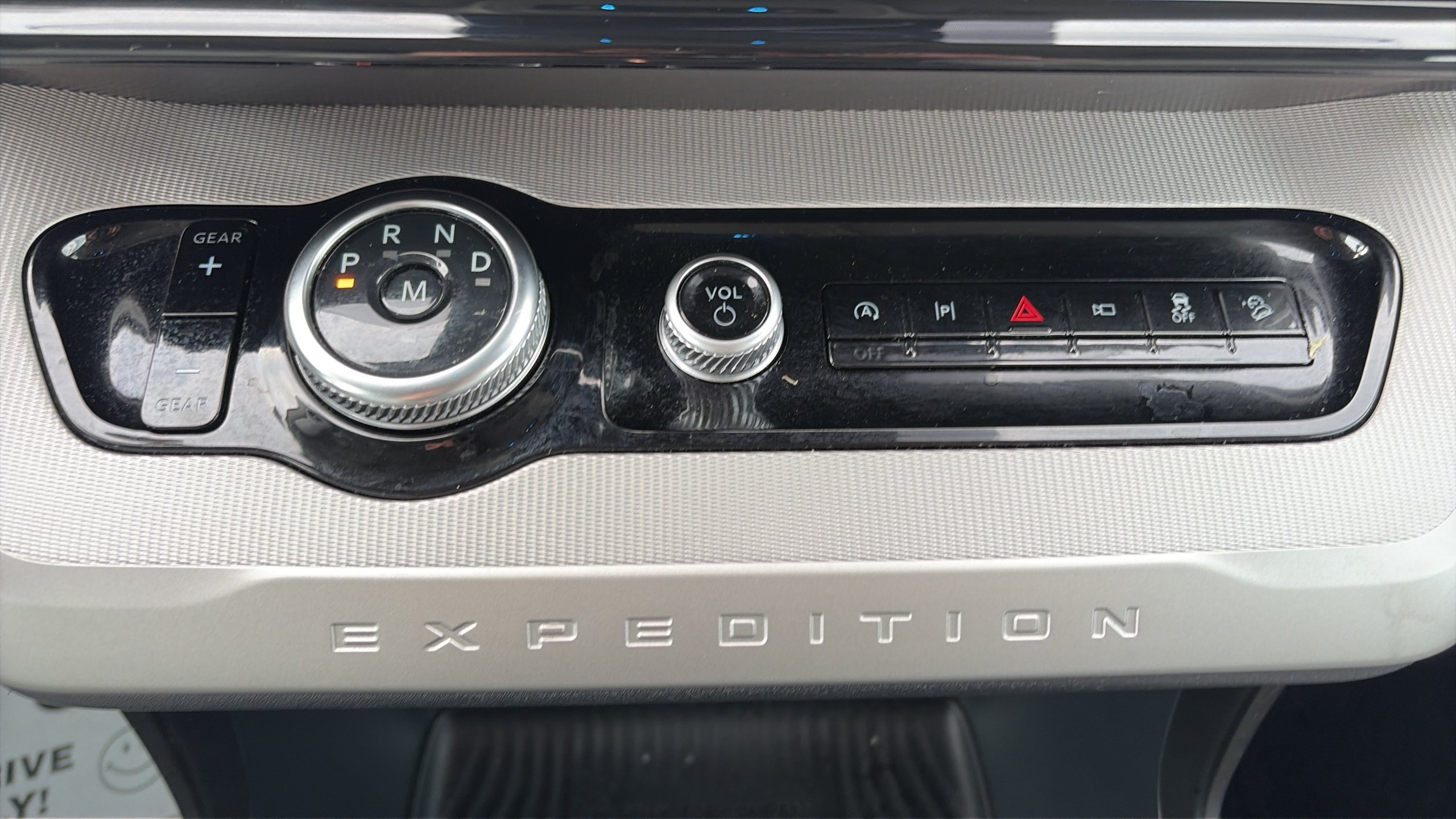Certified 2025 Ford Expedition Active AWD/4WD image 26