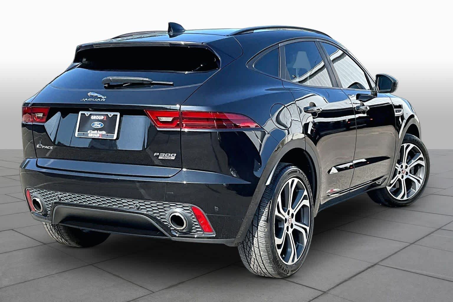 Used 2019 Jaguar E-PACE R-Dynamic SE AWD/4WD image 12