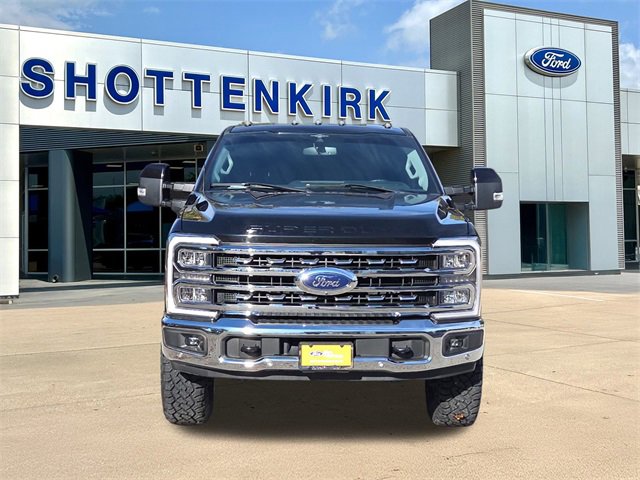 Certified 2023 Ford F250 Lariat w/ Lariat Ultimate Package image 2