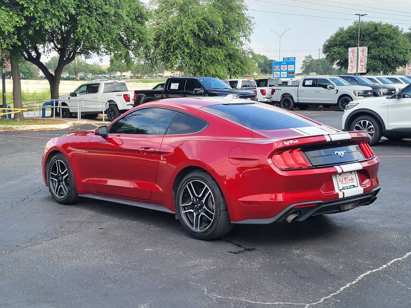 Certified 2022 Ford Mustang Premium RWD image 6