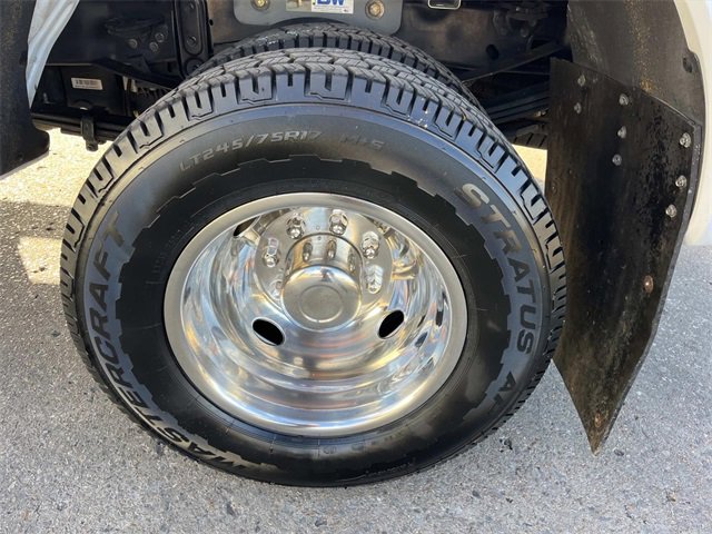 Certified 2023 Ford F350 XLT image 9