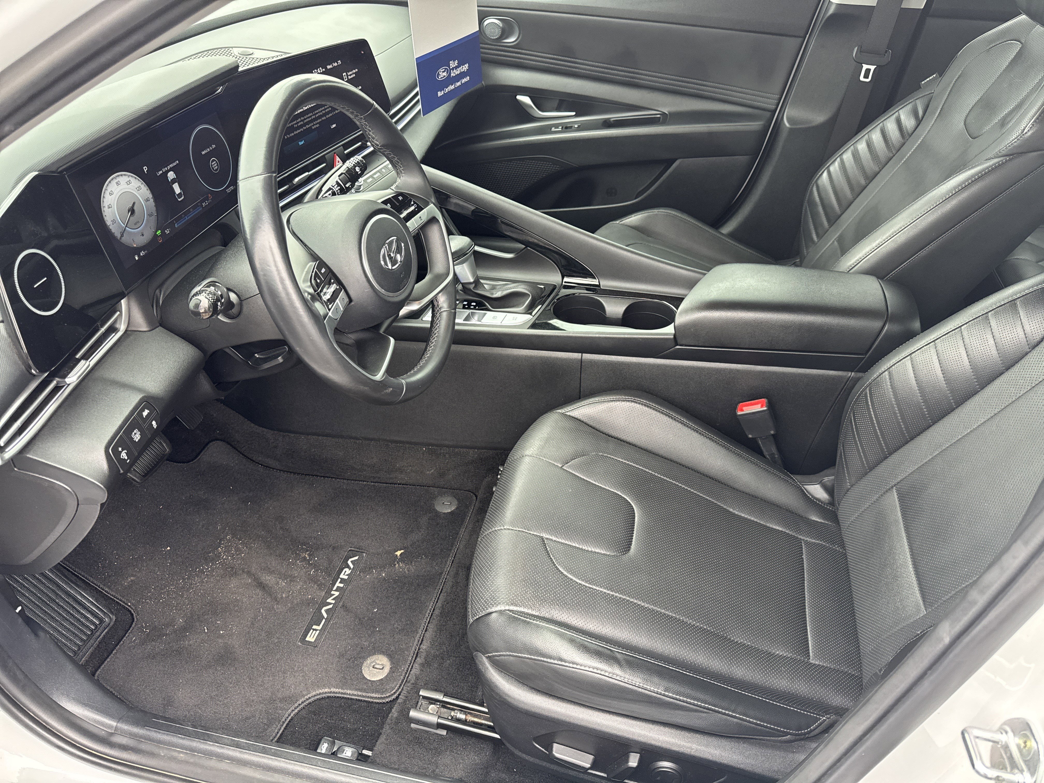 Used 2023 Hyundai Elantra Limited w/ Cargo Package image 9