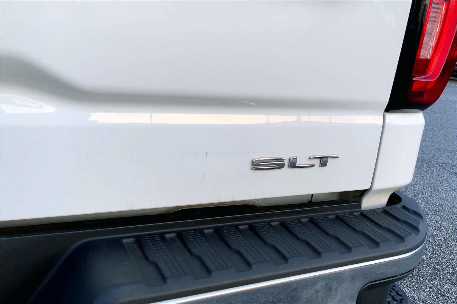 Used 2020 GMC Sierra 1500 SLT w/ SLT Premium Package AWD/4WD image 10