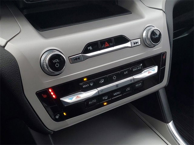 Certified 2024 Ford Explorer XLT w/ Equipment Group 202A image 24