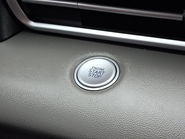Used 2023 Hyundai Elantra SEL FWD image 30