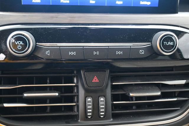 Certified 2020 Ford Escape Titanium AWD/4WD image 12