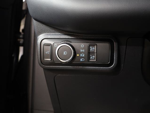 Certified 2025 Ford Explorer ST-Line image 22