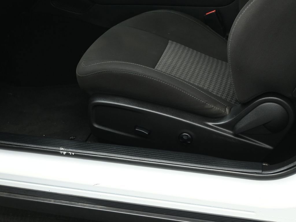 Used 2020 Dodge Challenger R/T Scat Pack RWD image 39