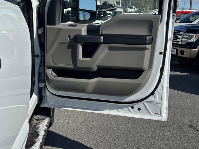 Certified 2022 Ford F250 XLT image 11