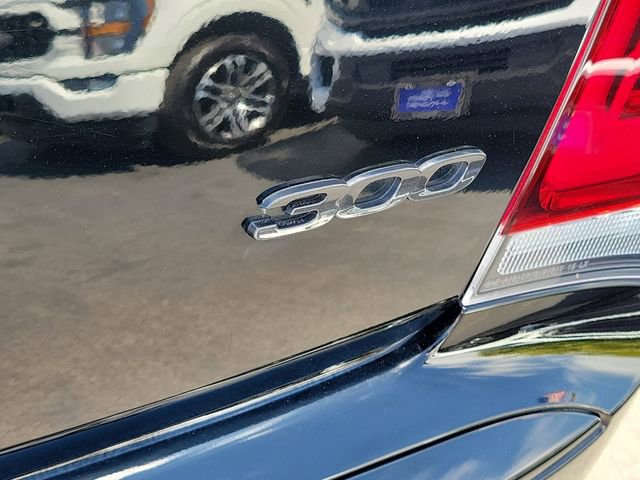 Used 2022 Chrysler 300 Touring L w/ Popular Equipment Group RWD image 23