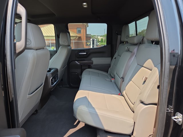 Used 2021 GMC Sierra 1500 SLT w/ Technology Package AWD/4WD image 11
