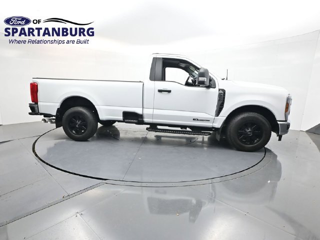 Certified 2026 Ford F250 XL w/ XL Chrome Package RWD image 8