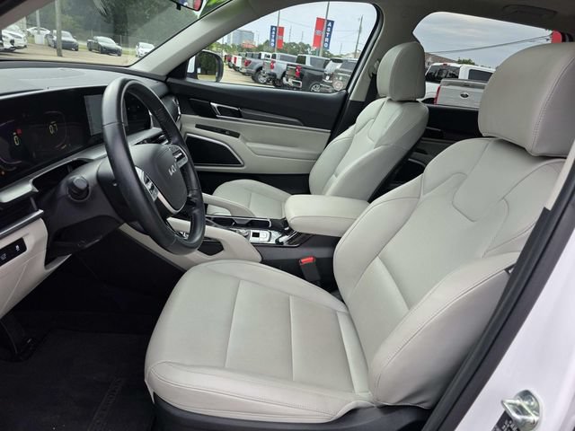 Used 2025 Kia Telluride S FWD image 12