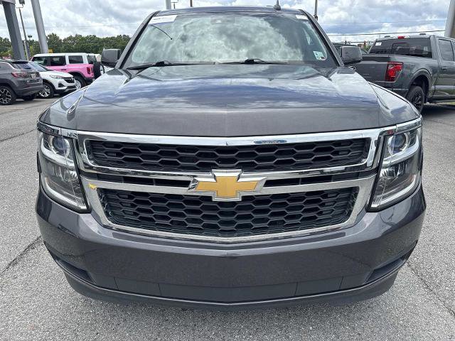 Used 2017 Chevrolet Suburban LT RWD image 2