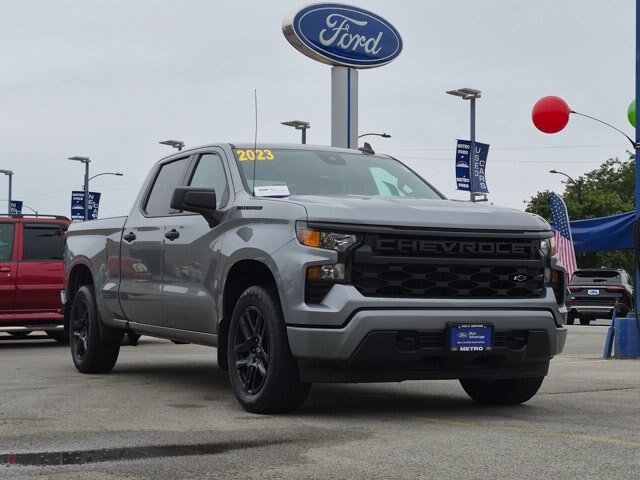 Used 2023 Chevrolet Silverado 1500 Custom w/ LPO, Dark Essentials Package AWD/4WD image 2
