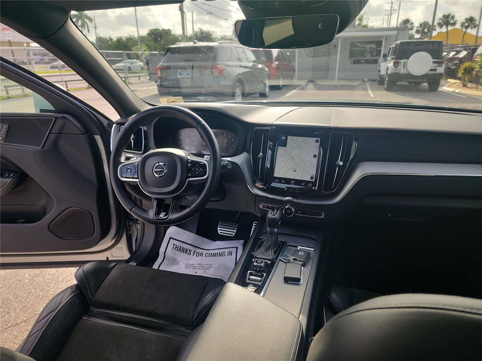 Used 2018 Volvo XC60 T5 R-Design w/ Convenience Package AWD/4WD image 23