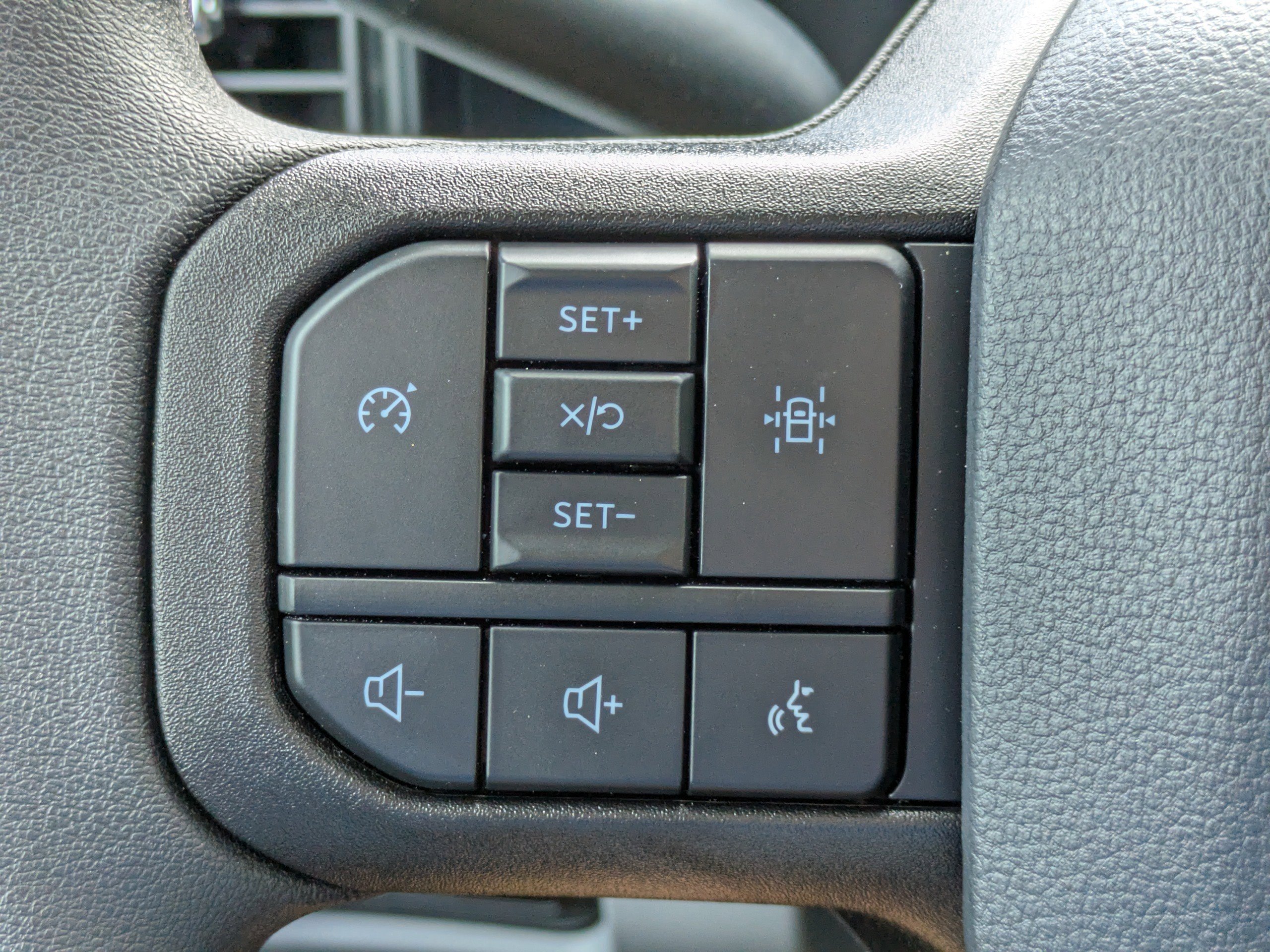 Certified 2024 Ford F550 4x4 Regular Cab Super Duty image 25