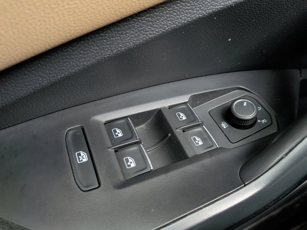 Used 2021 Volkswagen Jetta SE FWD image 27