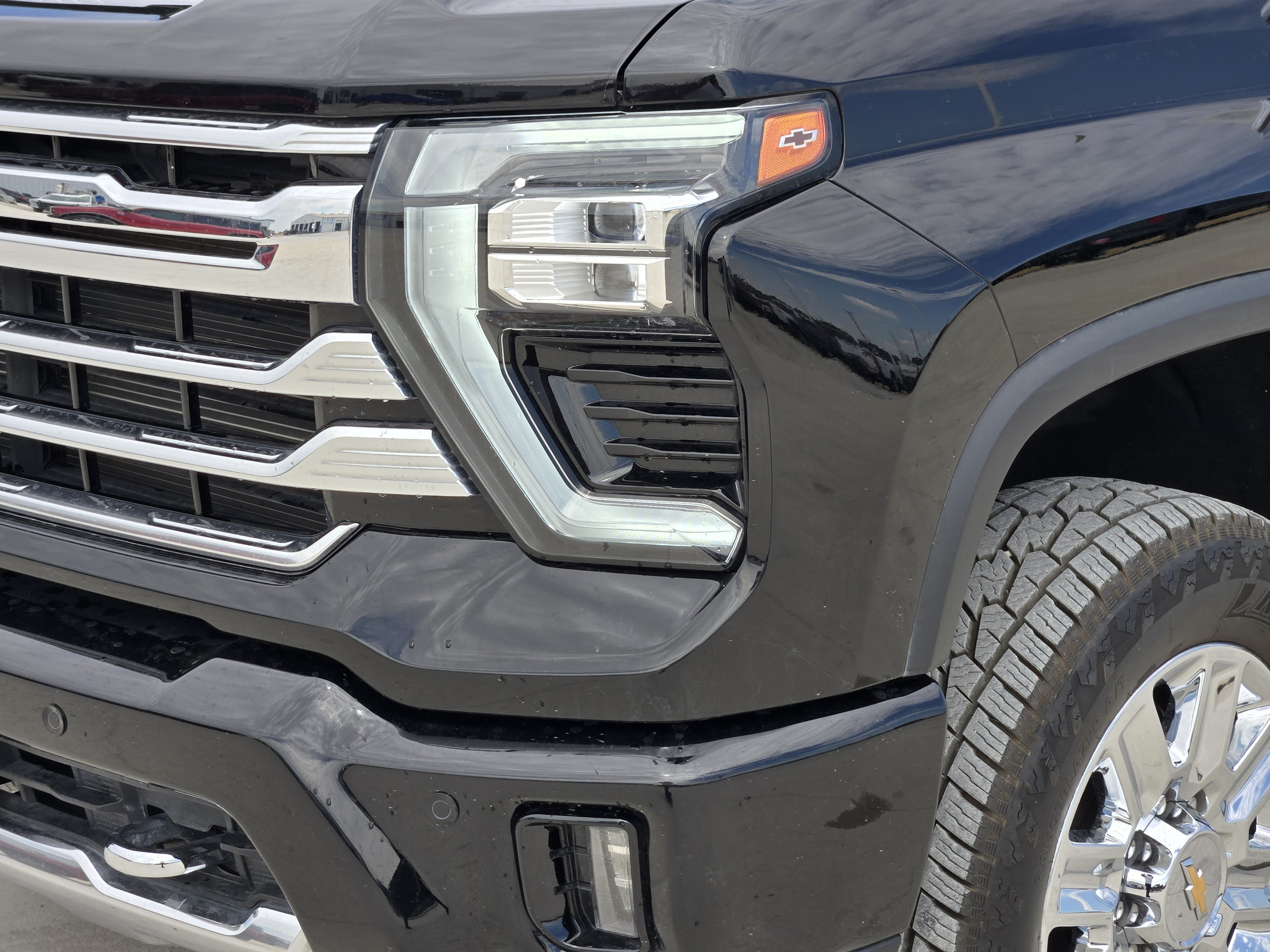 Used 2024 Chevrolet Silverado 2500 High Country w/ High Country Premium Package AWD/4WD image 10