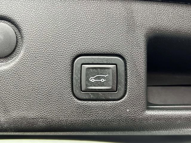 Used 2019 Chevrolet Equinox LT image 12