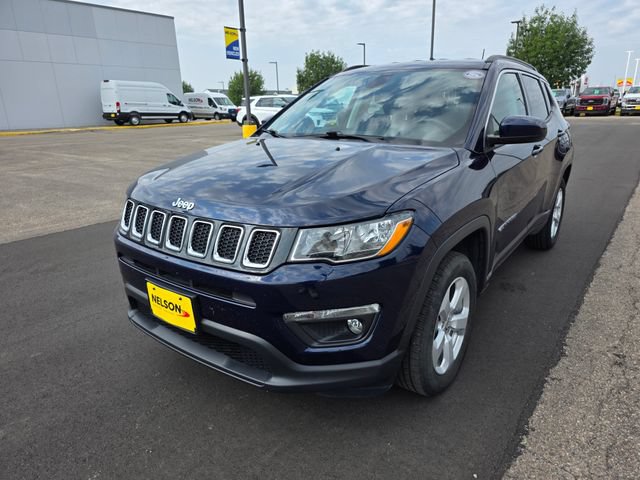 Used 2019 Jeep Compass Latitude w/ Popular Equipment Group AWD/4WD image 2