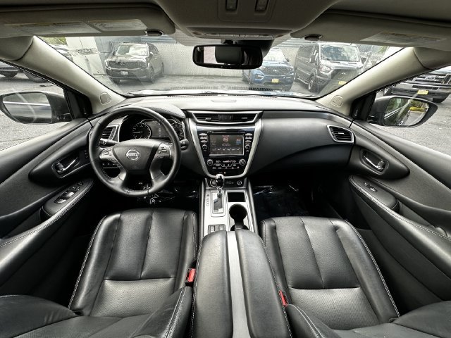 Used 2020 Nissan Murano SL w/ Moonroof Package AWD/4WD image 16