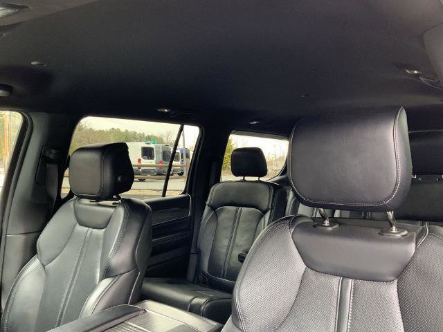 Used 2024 Jeep Wagoneer Series III AWD/4WD image 20