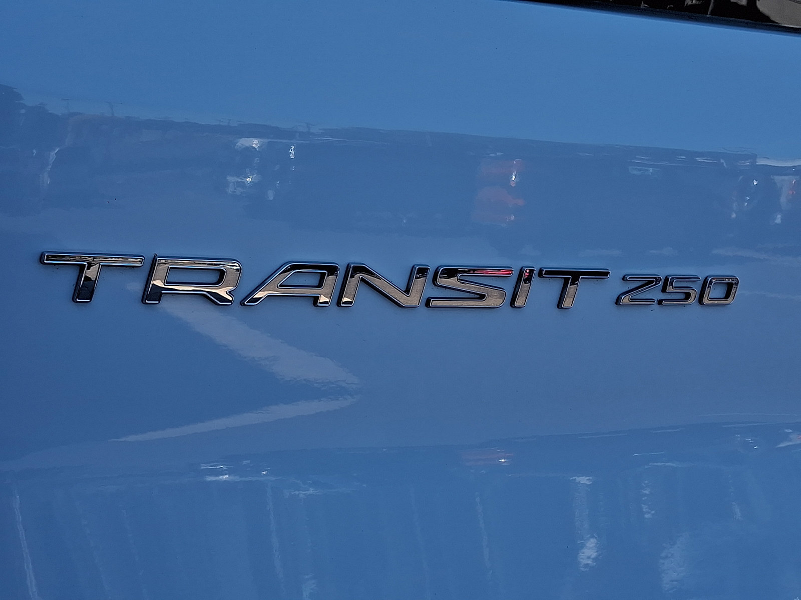 Certified 2020 Ford Transit 250 Low Roof RWD image 30