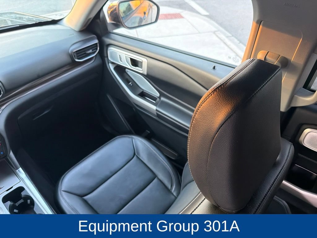 Certified 2023 Ford Explorer Limited w/ Limited Technology Package RWD image 21