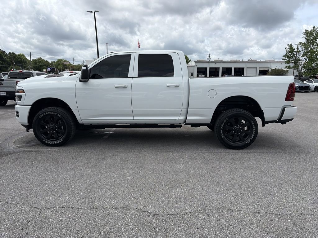 Used 2025 RAM 2500 Laramie AWD/4WD image 4