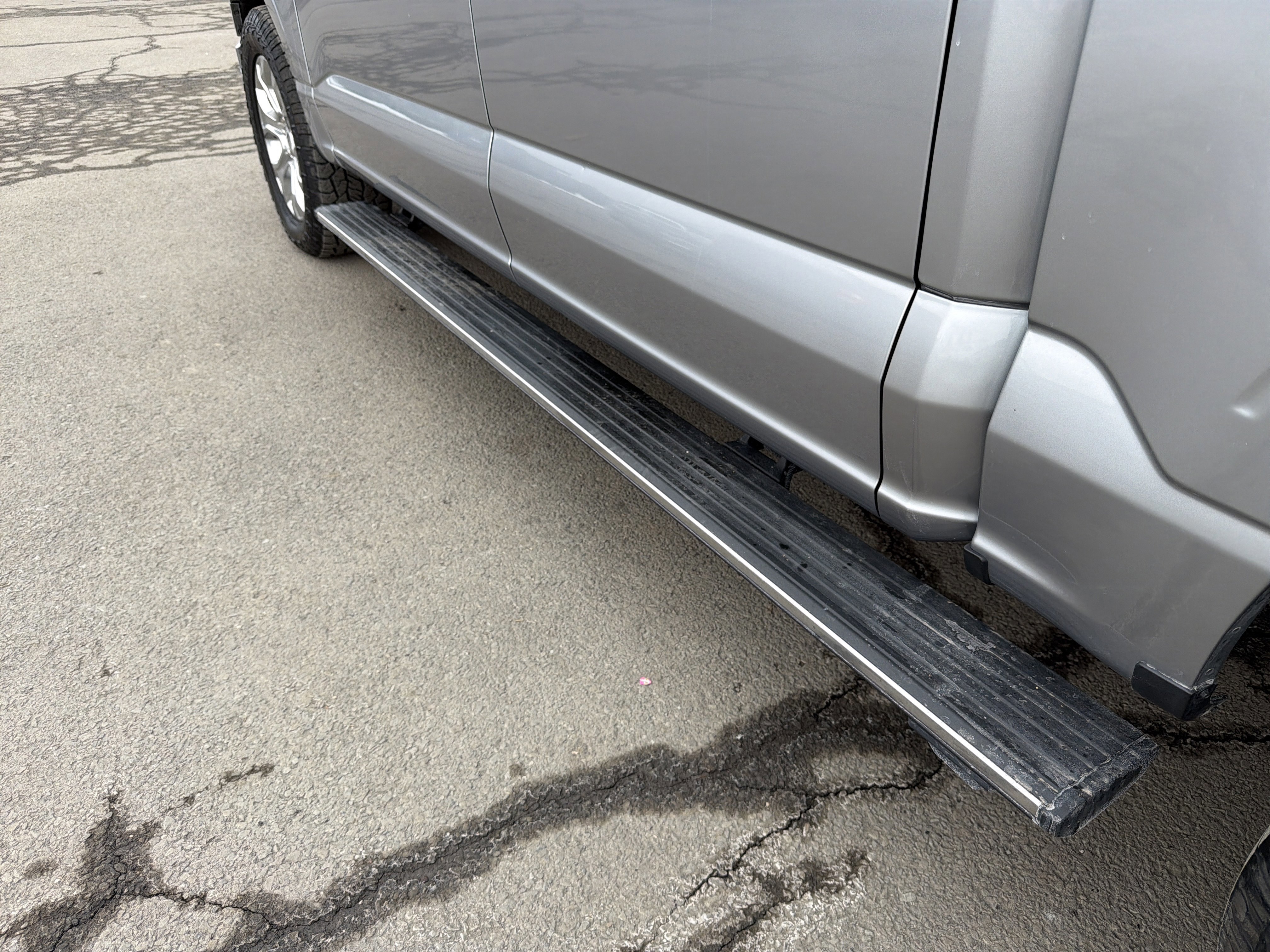 Certified 2023 Ford F150 Platinum w/ Equipment Group 701A High image 32