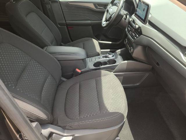 Certified 2024 Ford Escape Active w/ Cold Weather Package FWD image 11