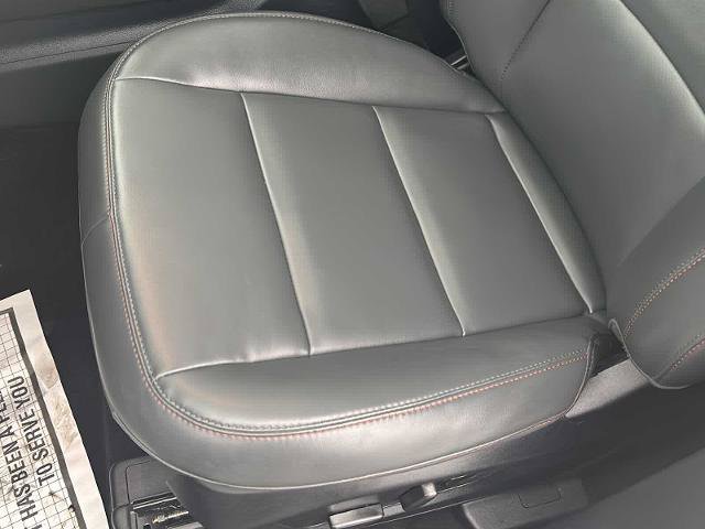 Certified 2025 Ford Explorer Active w/ Active Comfort Package AWD/4WD image 22