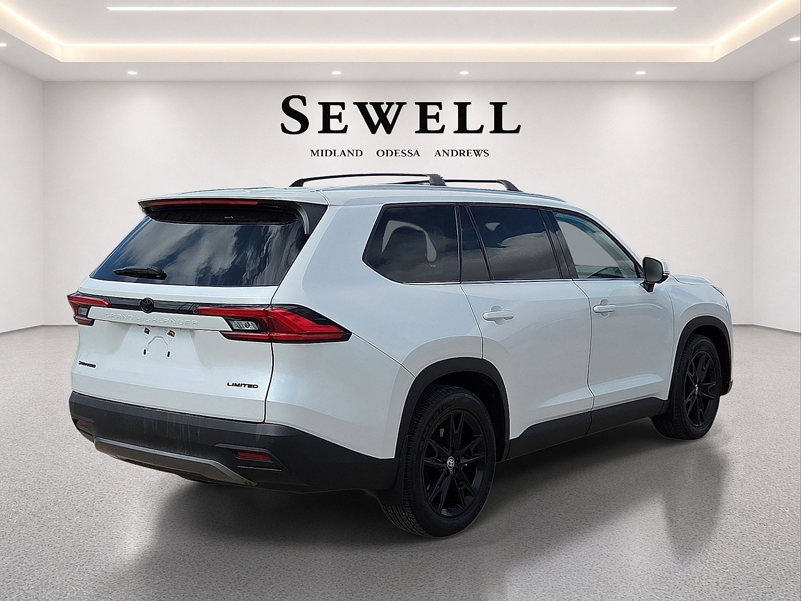 Used 2024 Toyota Grand Highlander AWD Hybrid image 4