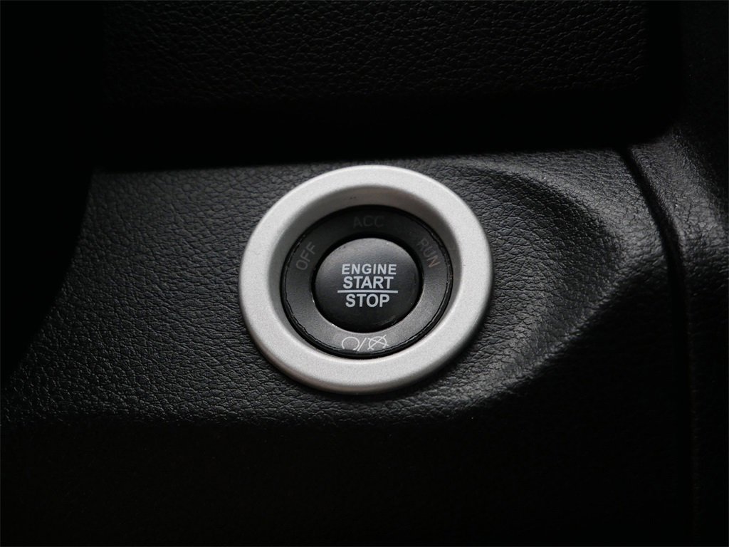 Used 2017 RAM 1500 Laramie w/ Convenience Group image 24