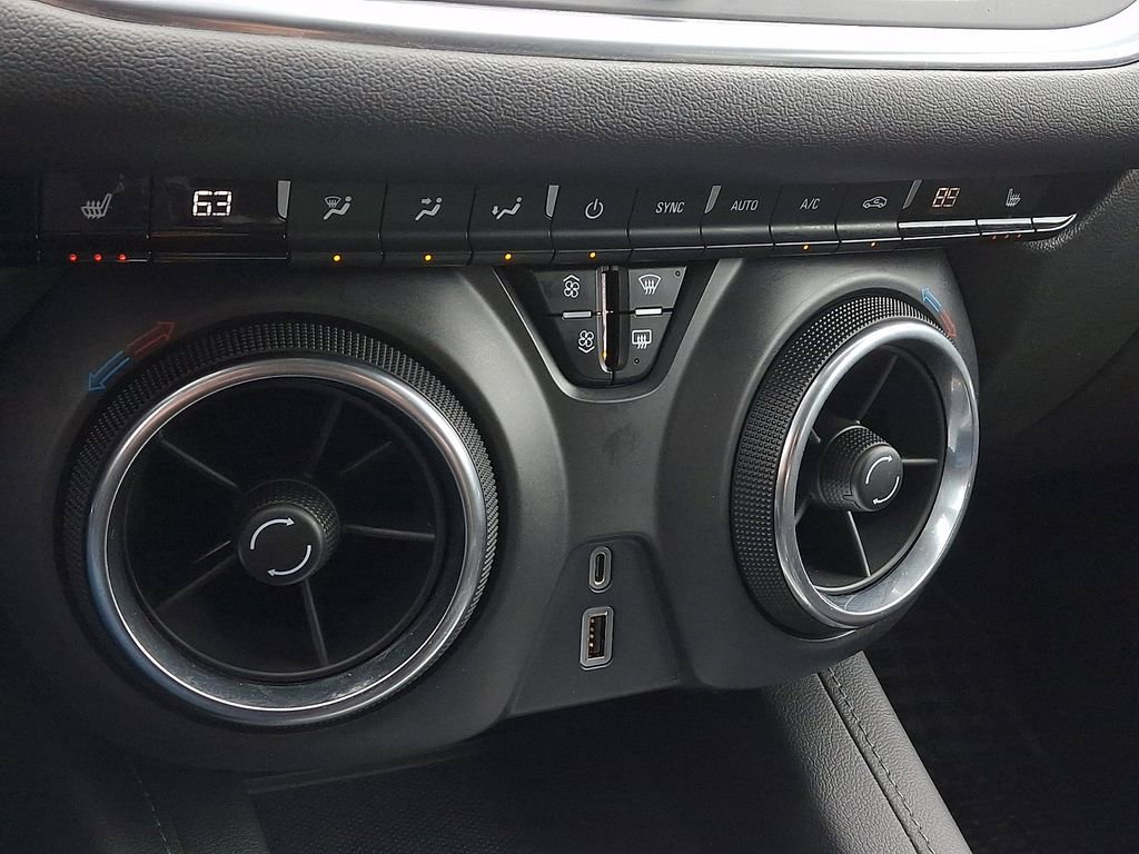 Used 2019 Chevrolet Blazer LT AWD/4WD image 17