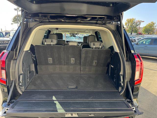 Certified 2025 Ford Expedition Active AWD/4WD image 10